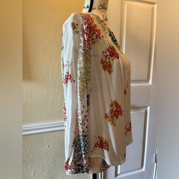 Lucky Brand Ivory Floral Split Neck 3/4 Sleeve Boho Top Size S Small EUC - Picture 3 of 7